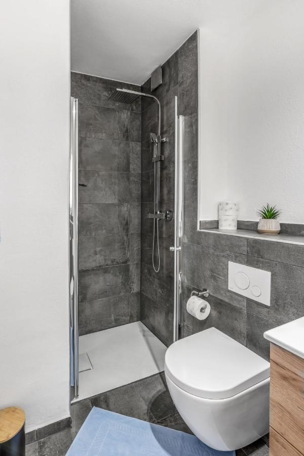 Cityoase Im Zentrum Mit 24-7 Self Check-In, Wlan & Smart Tv Кіль Екстер'єр фото